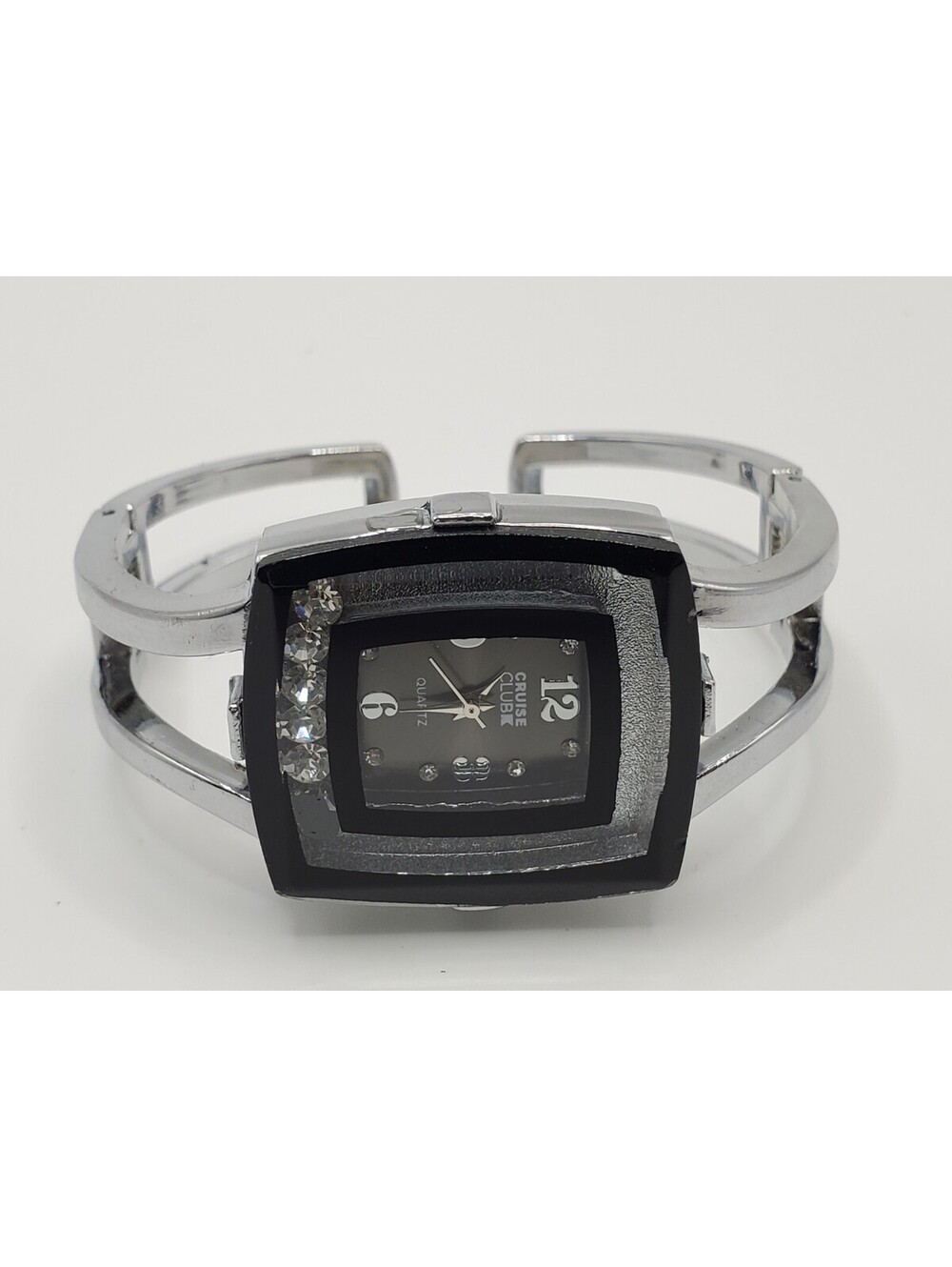 Cruise Club Quartz Cuff Band Watch Women 29mm Black Dial Silver Tone New Battery